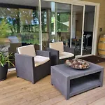 Confort Pour Un Sejour Dans Domaine Avec Piscine Et En Bordure Avec Artificielle Chalet Labouheyre